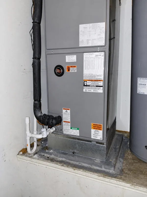 Presentation remaster of the same One Piece Mechanical air-handler photograph